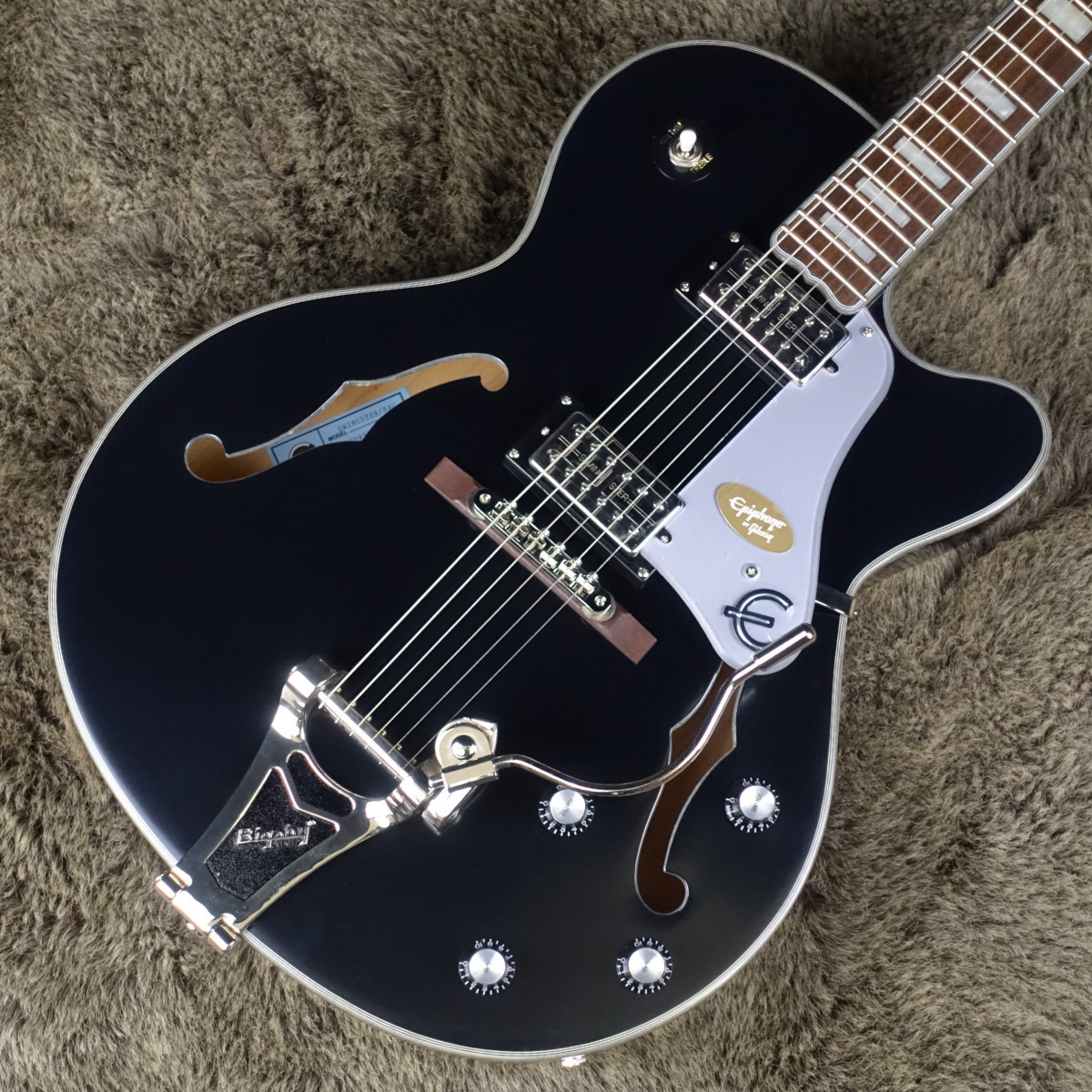 Epiphone Emperor Swingster Black Aged Gloss（新品）【楽器検索