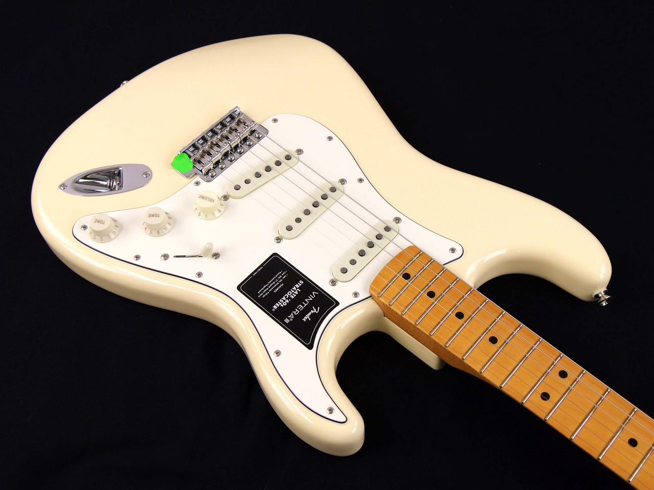 Fender Vintera III Late '60s Stratocaster (Olympic White)（新品