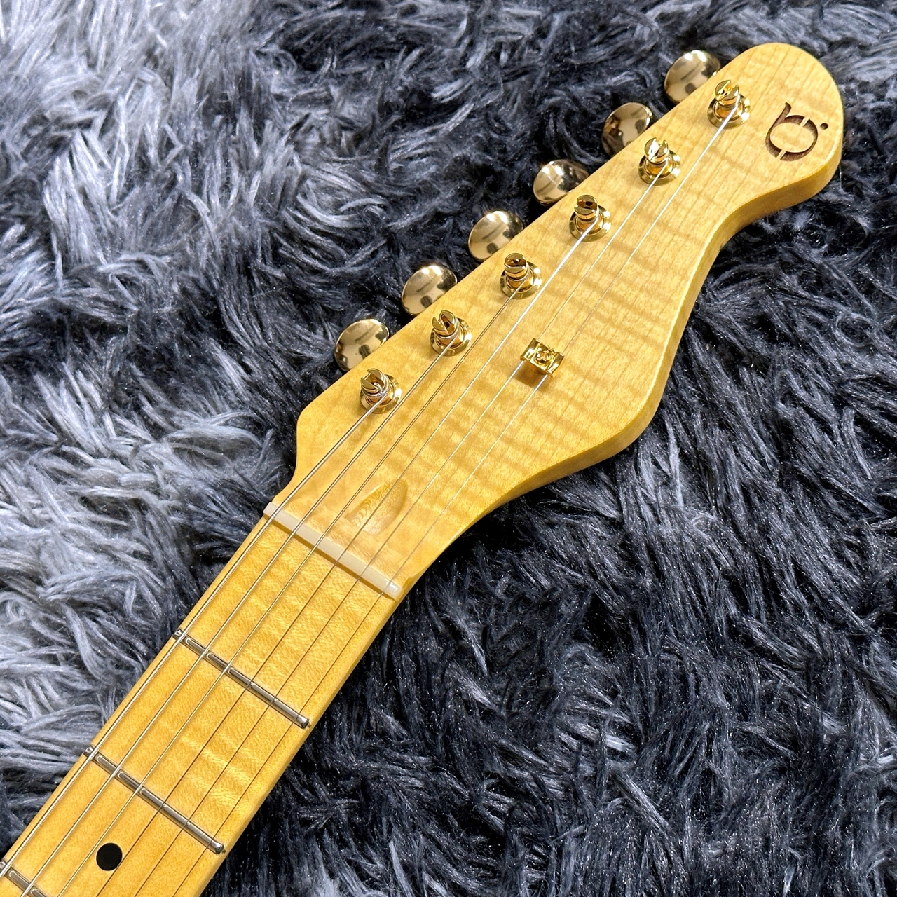 Black Smoker Standard Series SIGMA-SSH Vintage White GC Flame