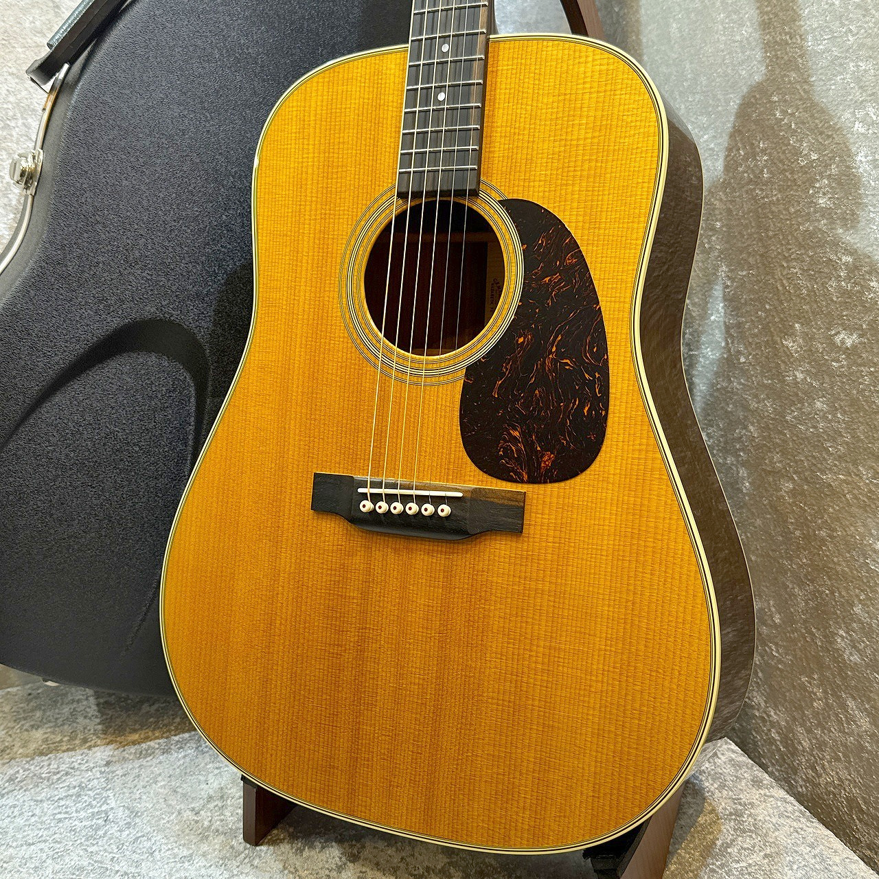 Martin & Co. アコースティックギター 1972年製 D-28　檄鳴り 激鳴り！ Martin マーチン D-28 1972年製 ビンテージギター D28