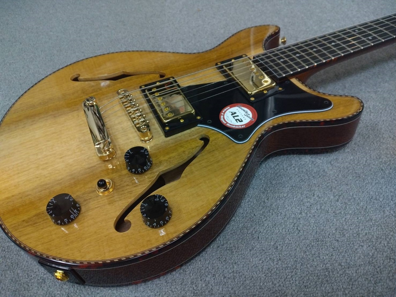 レア‼️ ジャズ　美品！MAD DOGS Seventy Seven Guitars Japan Tune-up Series ALBATROSS-JAZZ-JT FMY