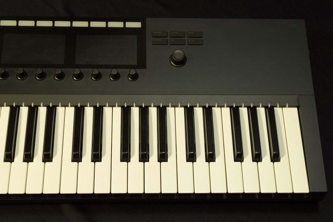 NATIVE INSTRUMENTS KOMPLETE KONTROL S49 MK2 【福岡店】（中古/送料