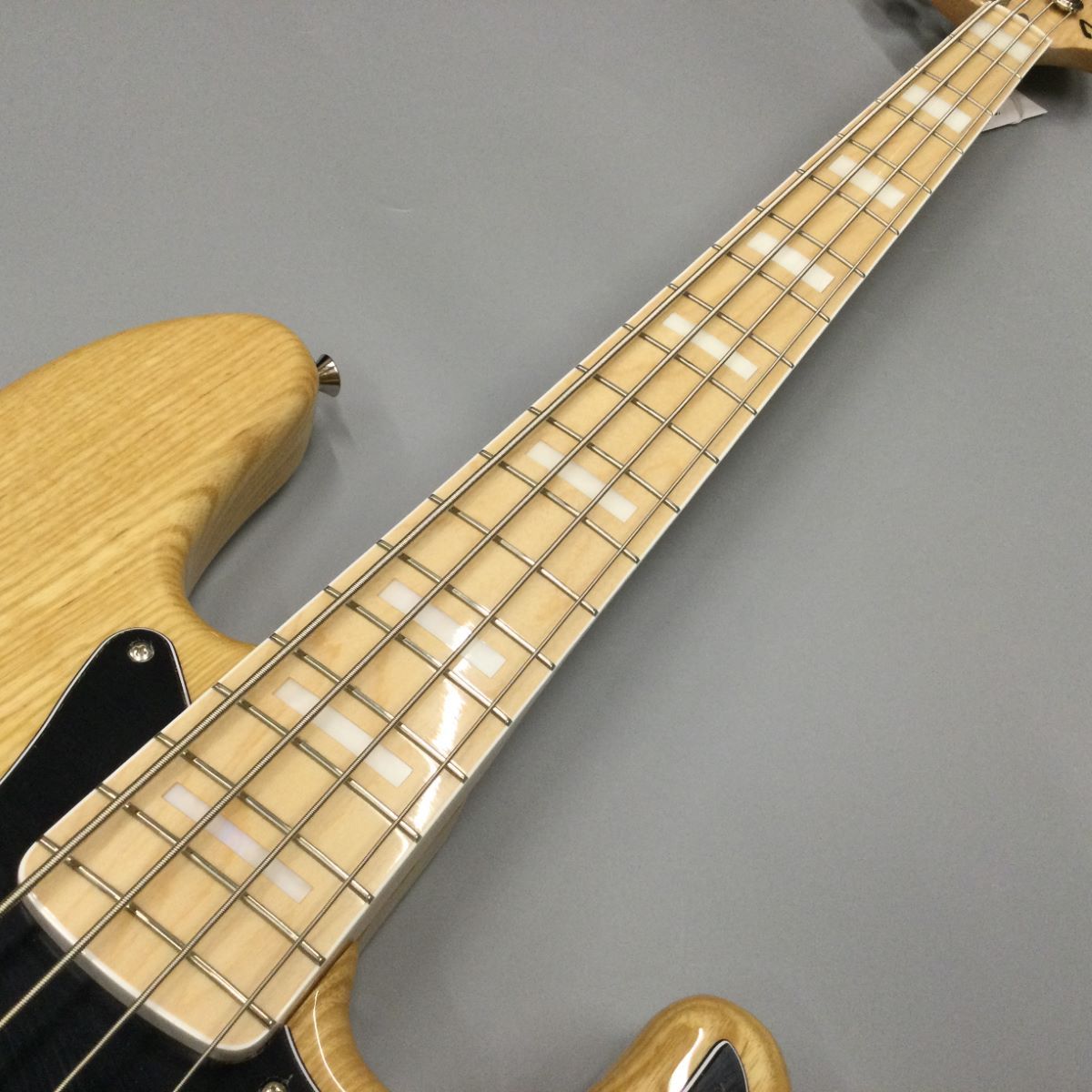 Fender Made In Japan Traditional 70s Jazz Bass Maple Fingerboard Natural エレキベース ジャズベース（新品 送料無料