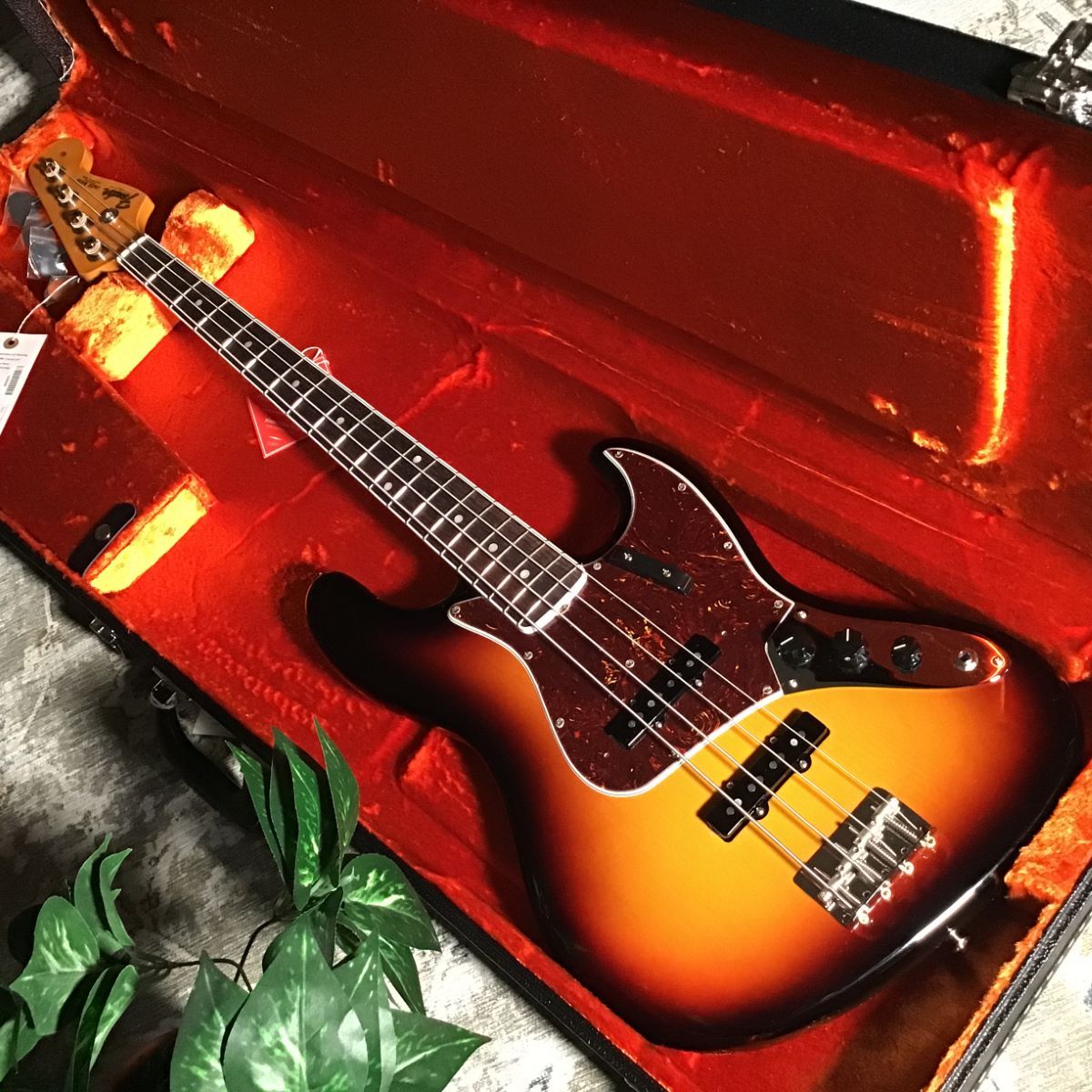 Fender American Vintage Ii 1966 Jazz Bass 3 Color Sunburst 398kg V2327859（新品送料無料）【楽器検索デジマート】 9080