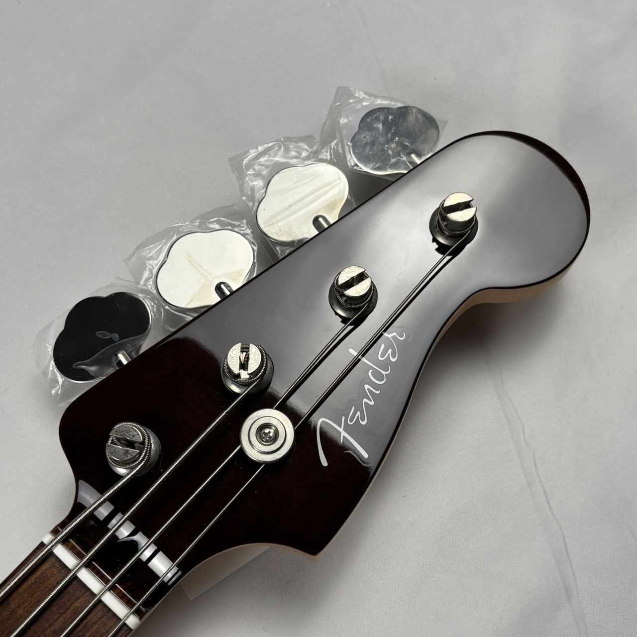 Fender Made in Japan Hybrid II Precision Bass Walnut Matching Head