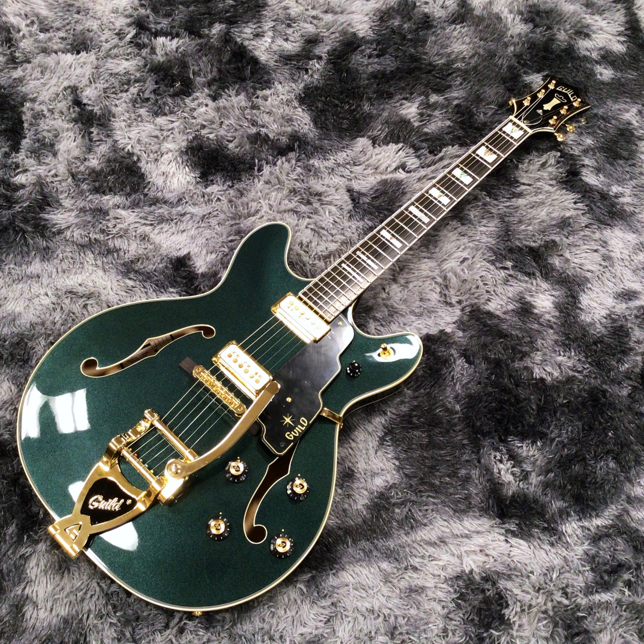 【お買得】 Special VI Starfire GUILD Kingswood St -Newark Green ギター