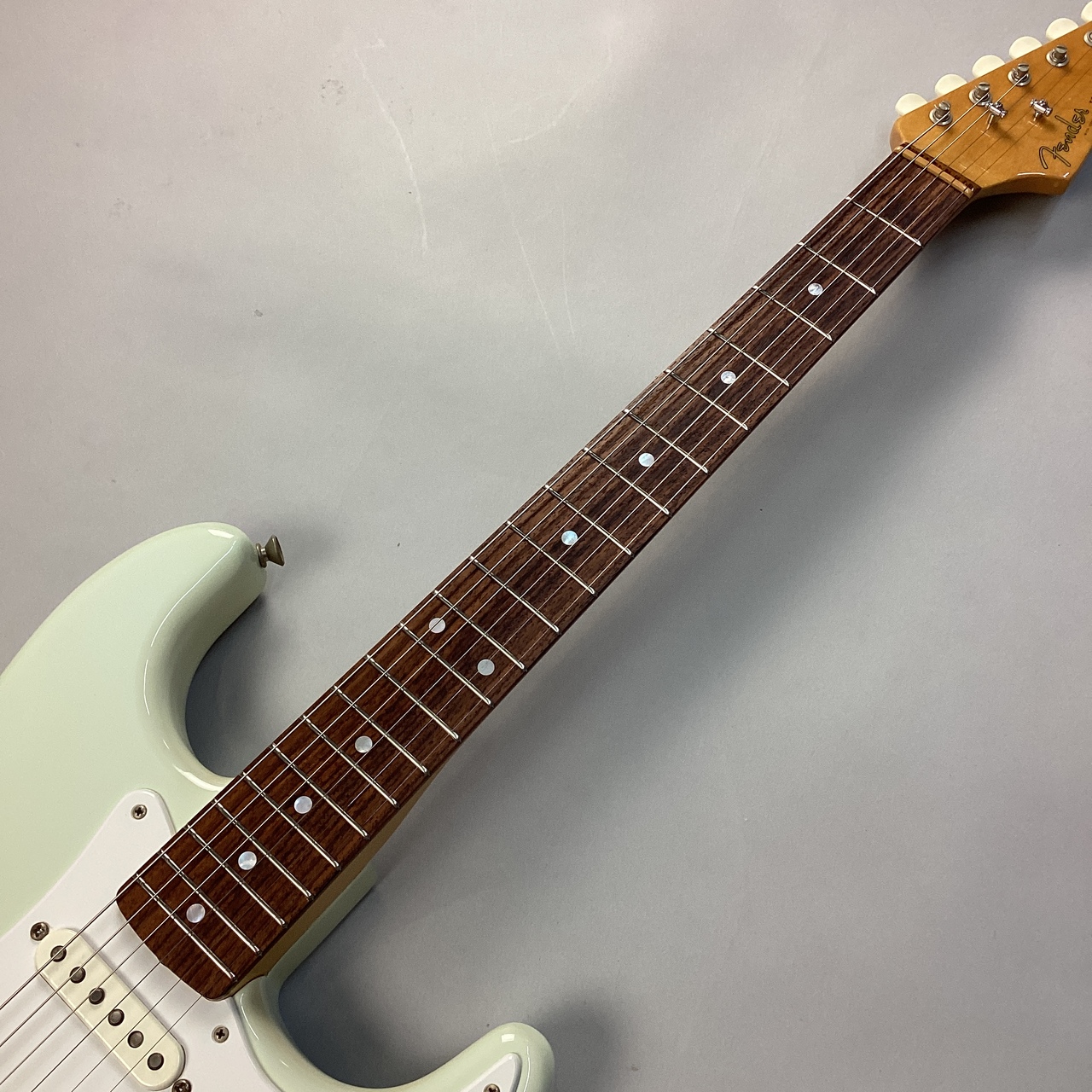 Fender Classic Player STRATOCASTER MOD（中古/送料無料）【楽器検索