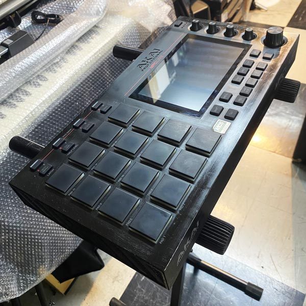 中古 MPC LIVE AKAI MPC Live（中古）【楽器検索デジマート】