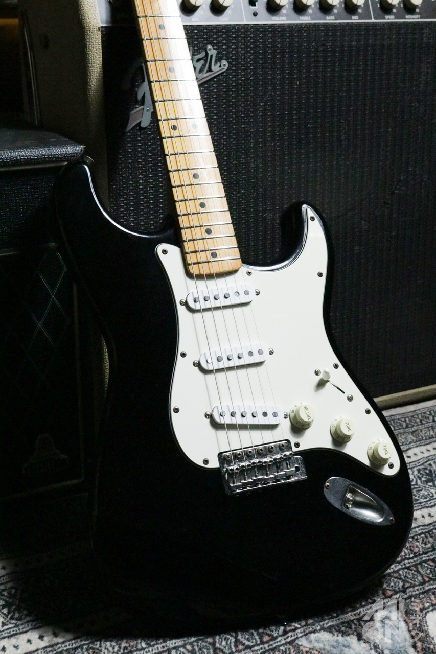 Fender Japan Eシリアル ストラトキャスター ST72-55 CST Fender Japan ST72-55(CST-50M)Black フジゲン製【Eシリアル