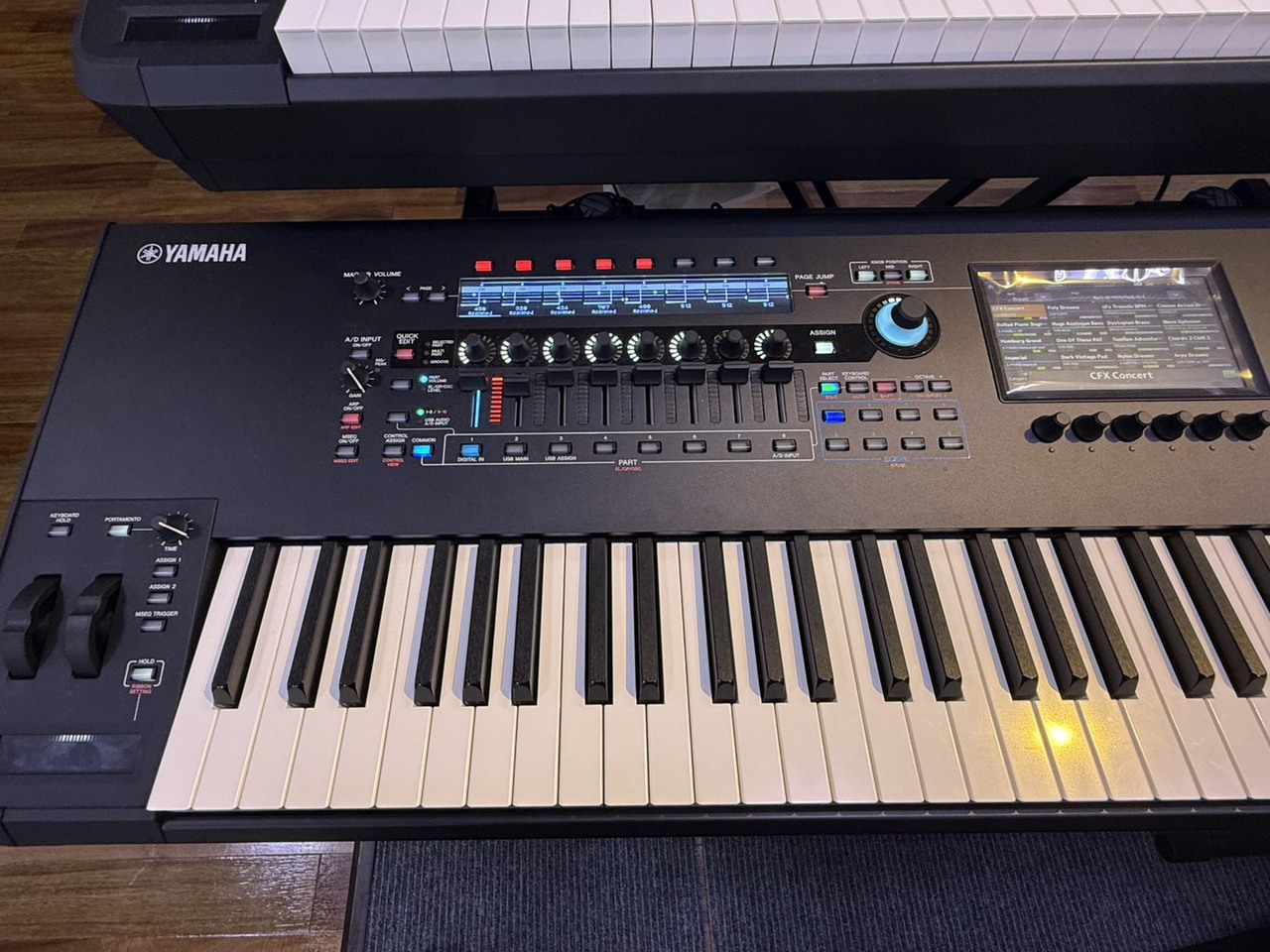 YAMAHA MONTAGE M8X 88鍵盤 ワークステーション シンセサイザー（B級
