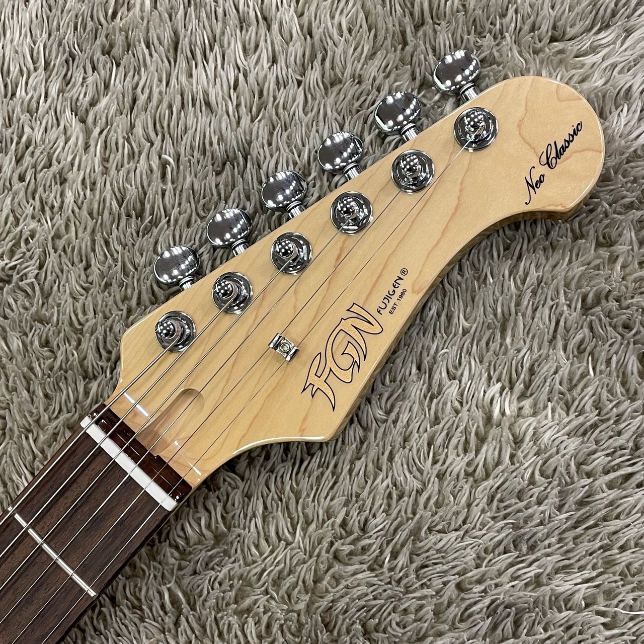 FUJIGEN(FGN) NNST10RBD Vintage White / Rosewood 【山野楽器