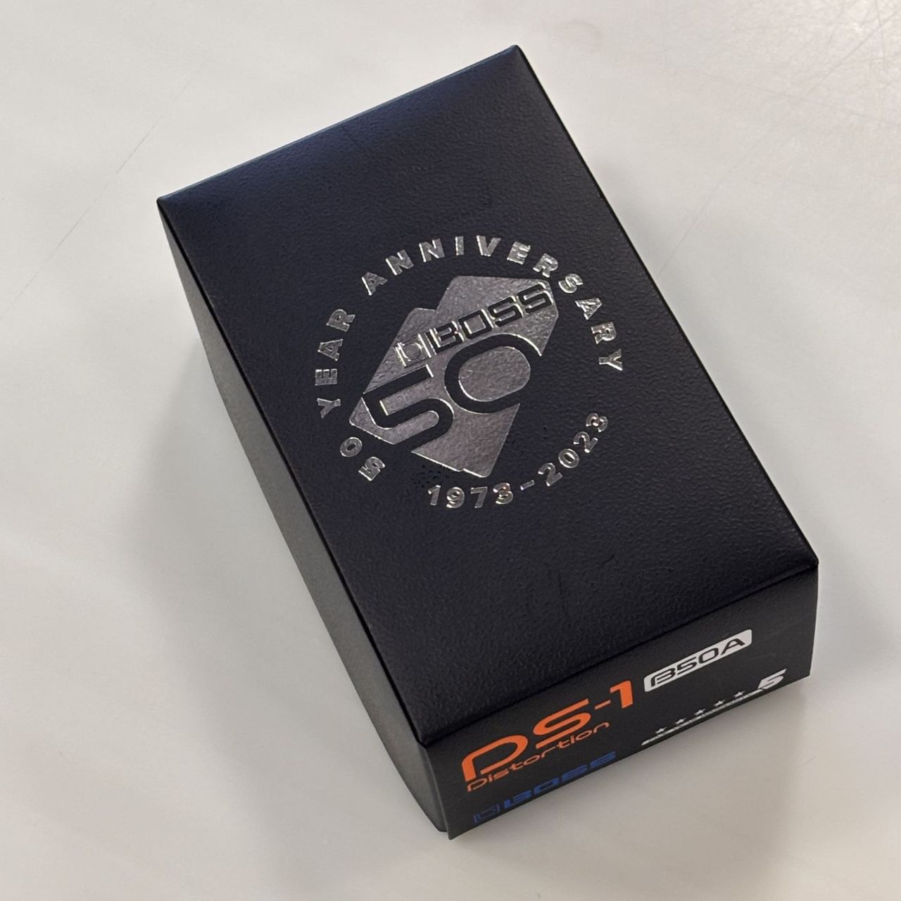 BOSS DS-1-B50A 50th Anniversary Pedals 【メタリック塗装筐体】【銀