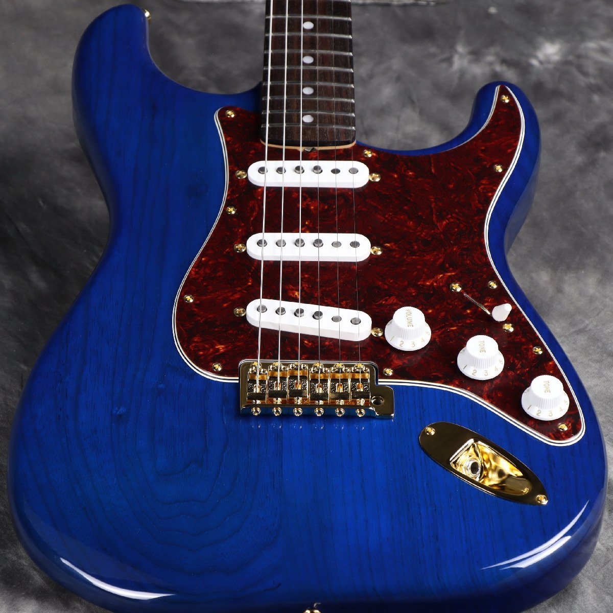 Fender ISHIBASHI FSR MIJ Traditional 60s Stratocaster Ash