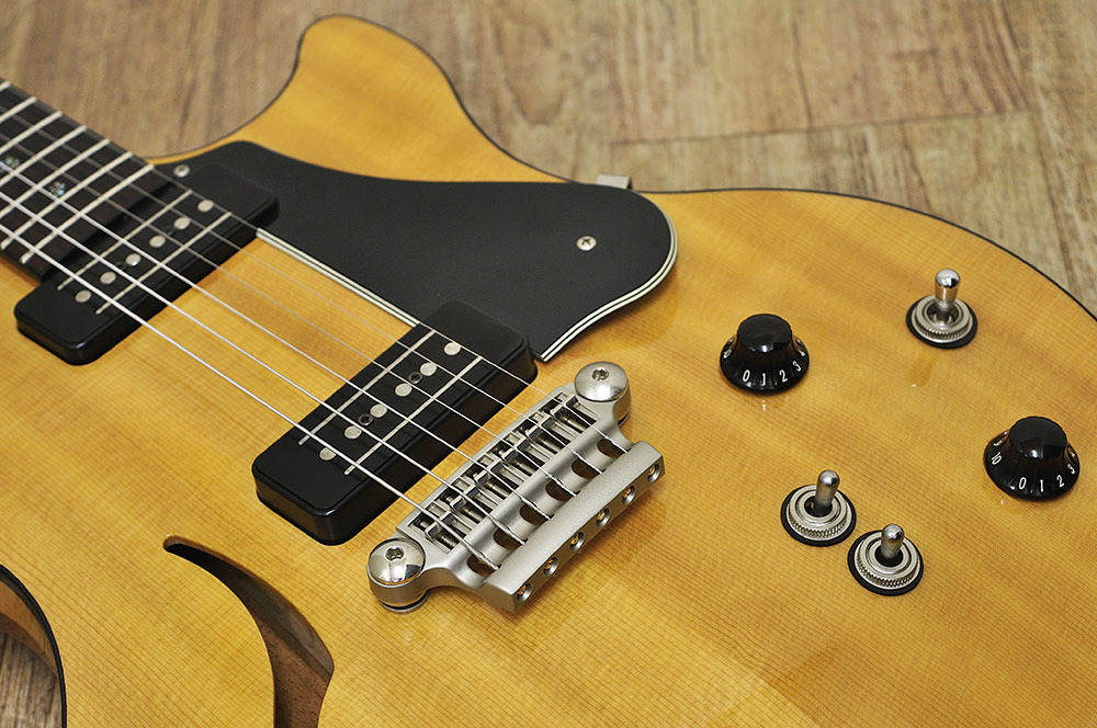 VOX Virage II Butterfly VG2SC-BFCT（中古）【楽器検索デジマート】