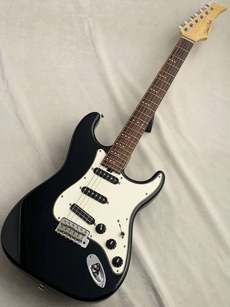 【美品】Three Dots Guitars S Model Three Dots Guitars 【中古品】S Black【3.38kg】（中古）【楽器検索