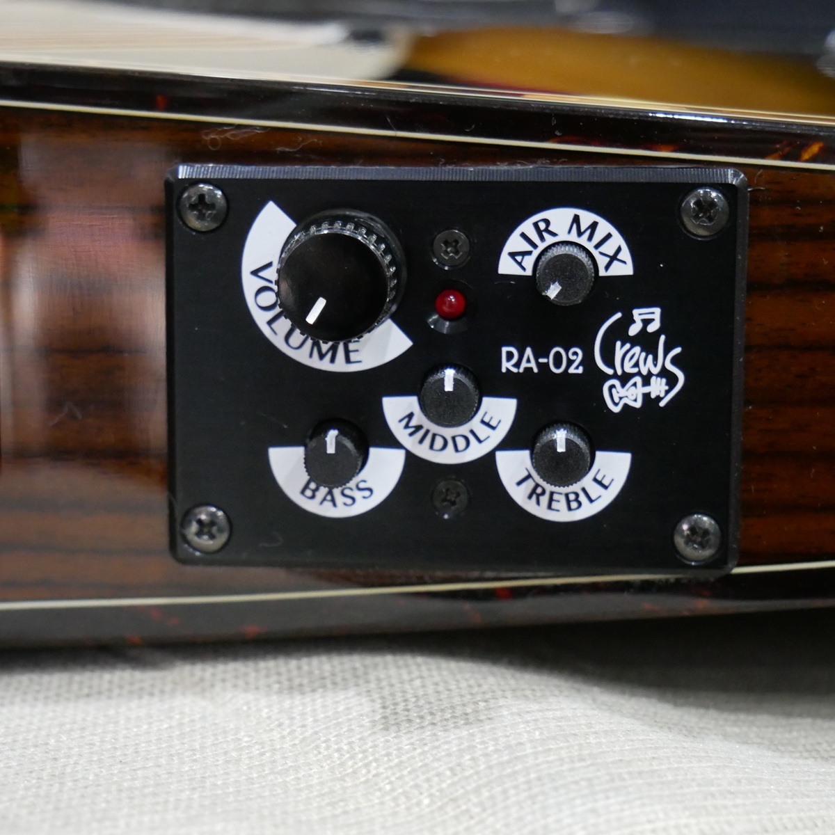 Crews Maniac Sound ES-1500C / Black Burst 【抜群の演奏性を誇る