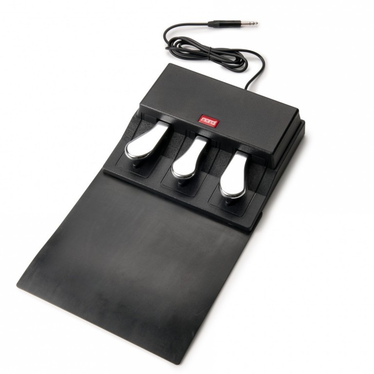海外転勤の為9/4まで販売 ノード  トリプルペダル 新品 CLAVIA NORD TRIPLE PEDAL ◇【ローン分割手数料0%(12回迄