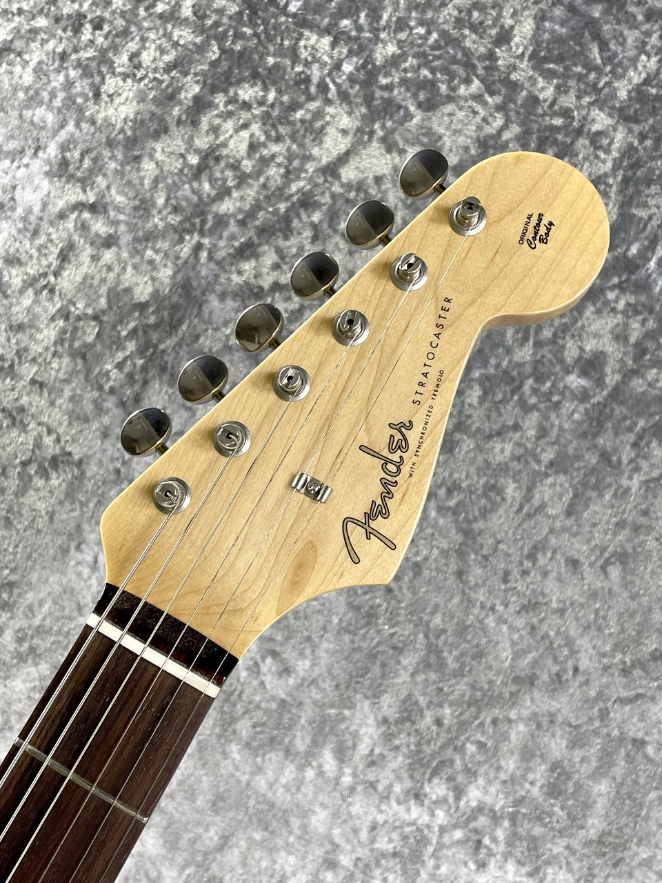 Fender Japan ストラト　フジゲン　リフィニッシュ　ラッカー Fender Japan Stratocaster – リフィニッシュ 再塗装│SPREAD