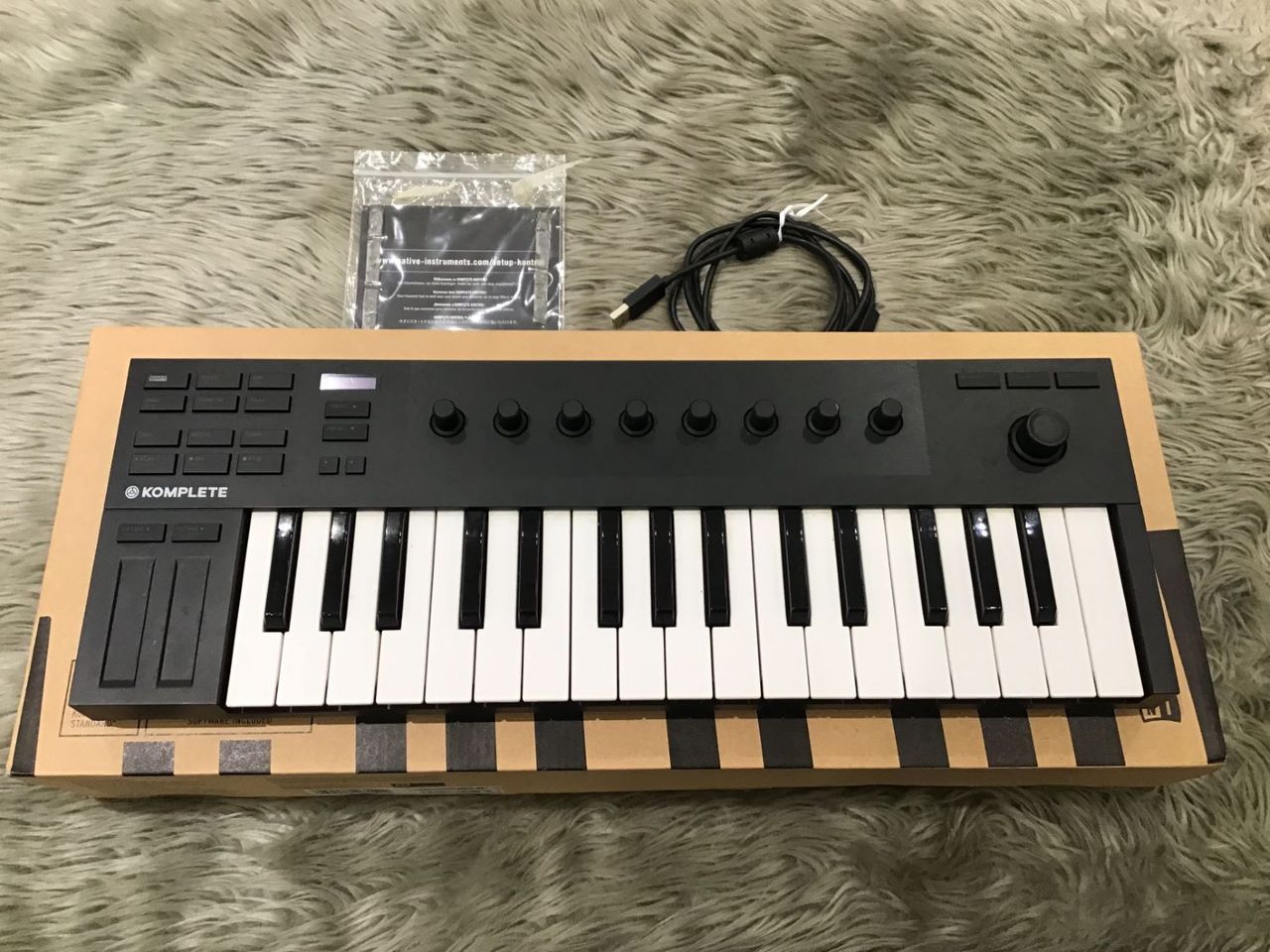 NATIVE INSTRUMENTS 【中古】KOMPLETE KONTROL M32【32鍵盤】（中古