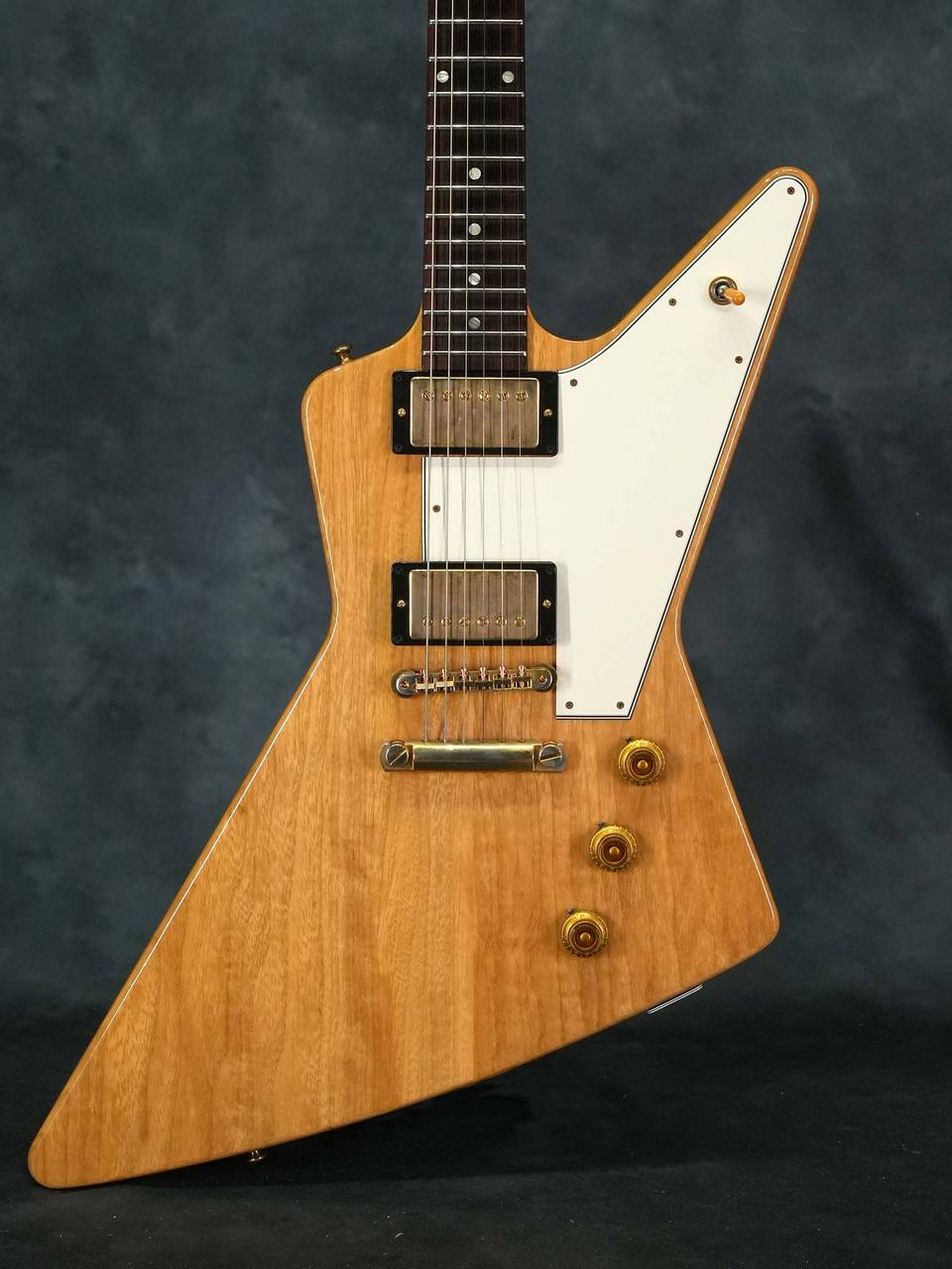 ヴィンテージ   ギター　本体 Gibson Custom Shop 1958 Kotina Explorer Reissue Natural White
