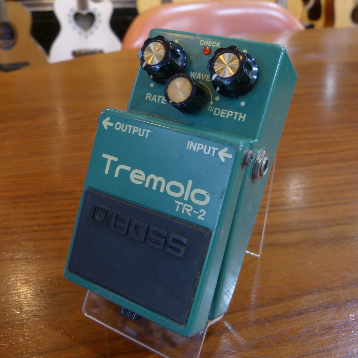 BOSS TR-2 トレモロエフェクター　中古美品 中古】 トレモロ エフェクター BOSS TR-2 Tremolo ギター