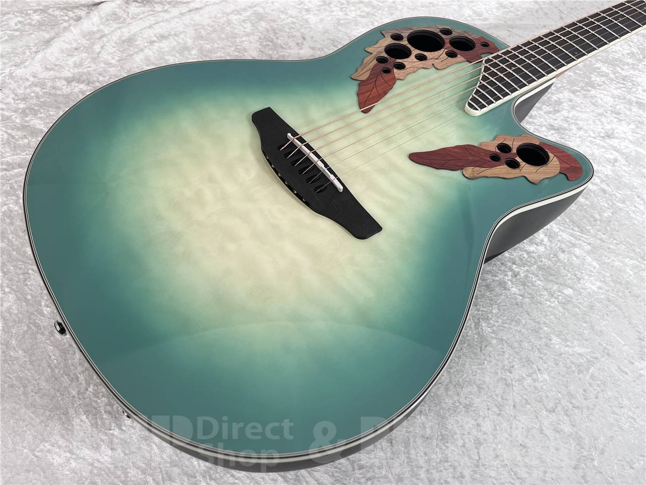 Ovation Celebrity Elite® Exotic Mid Depth CE44X-9B MINT GREEN
