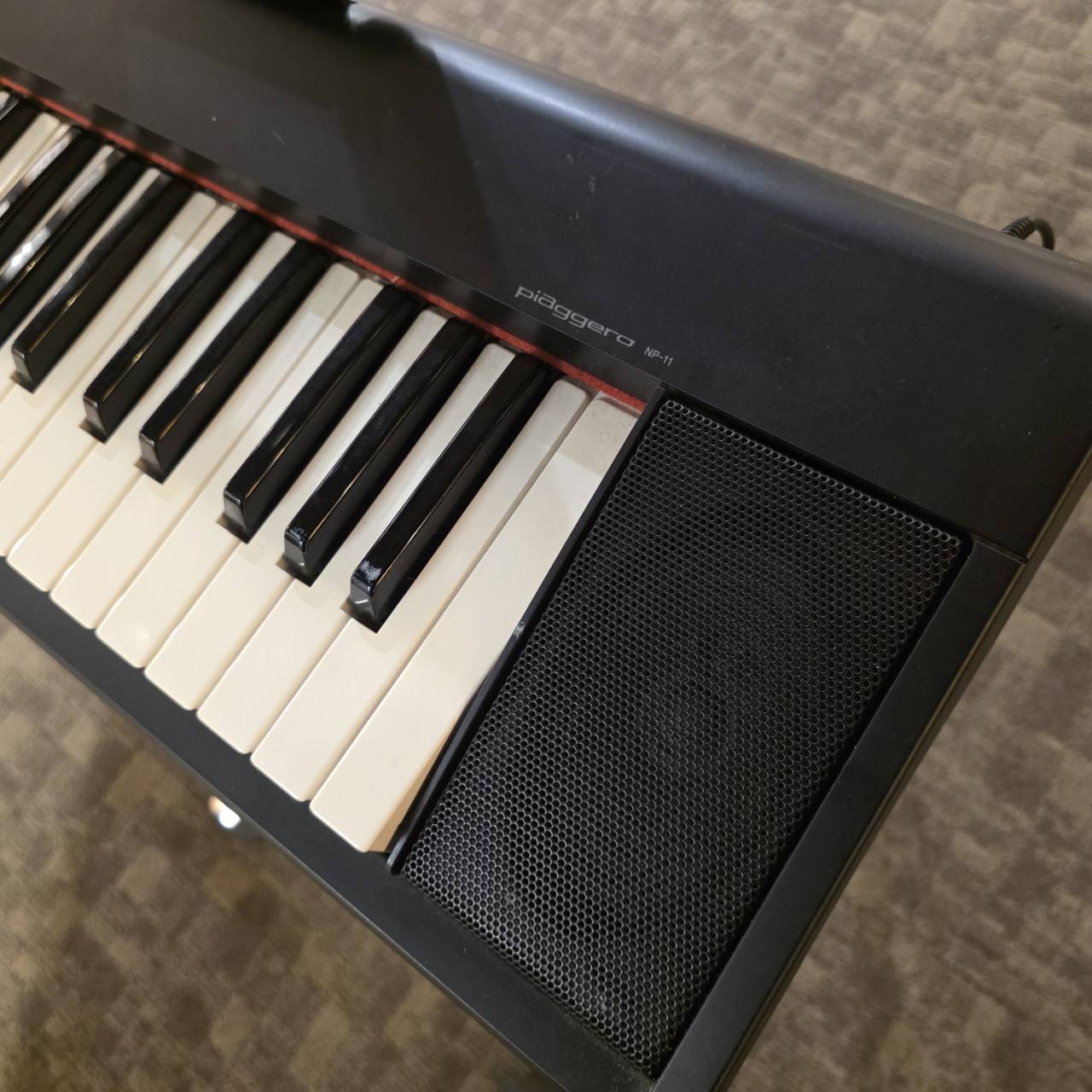Amazon.co.jp: YAMAHA 電子キーボード piaggero(ピアジェーロ