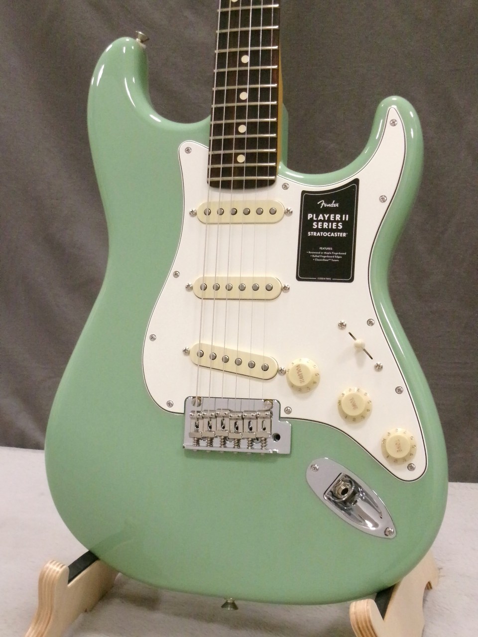 Fender Player II Stratocaster Slab Rosewood Fingerboard Birch