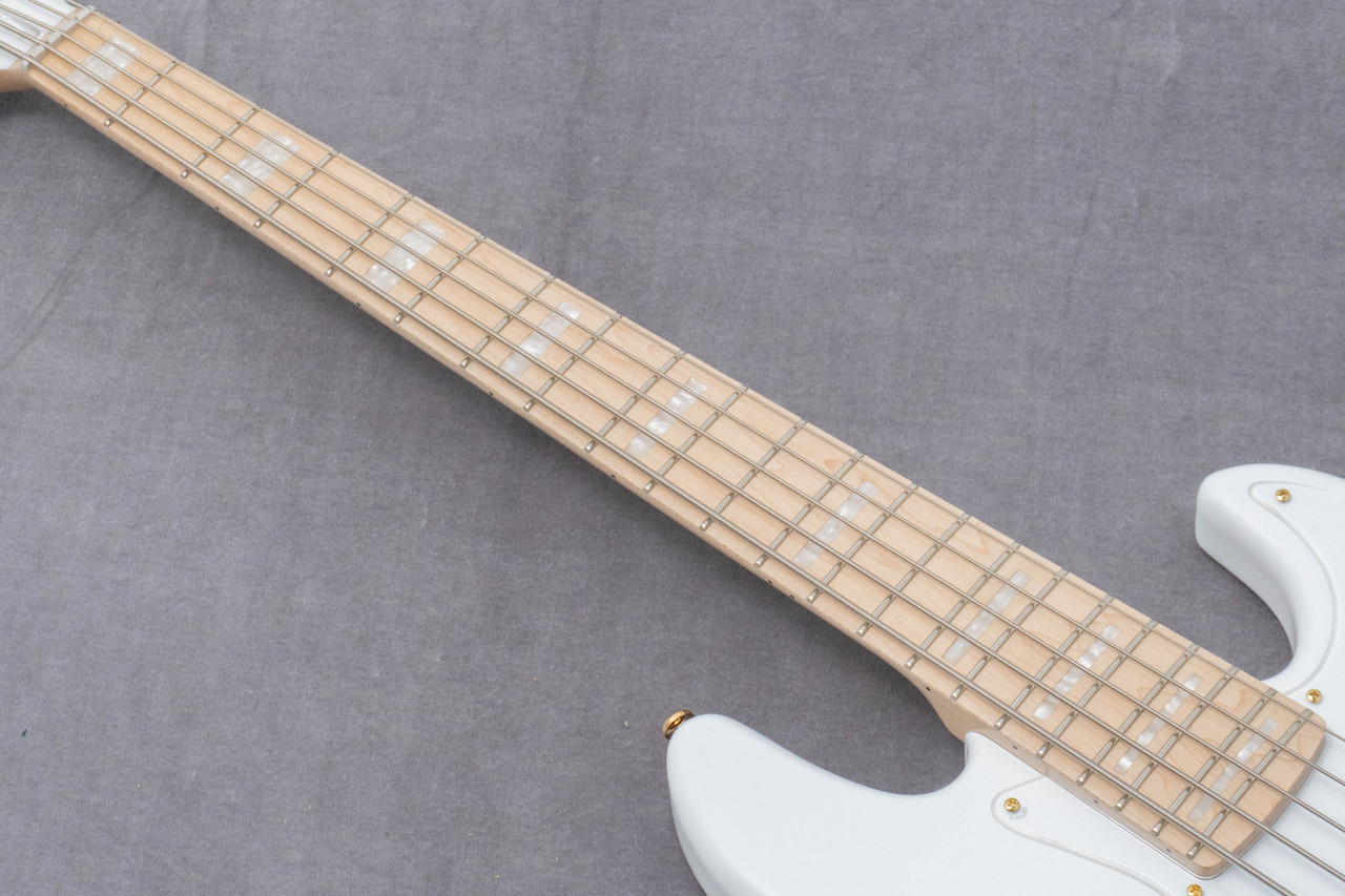 Swing Guitars Jazz Deluxe 5 White【限定特価】 Swing Guitars Jazz Deluxe 5 White 4.54kg #25080010【GIB兵庫