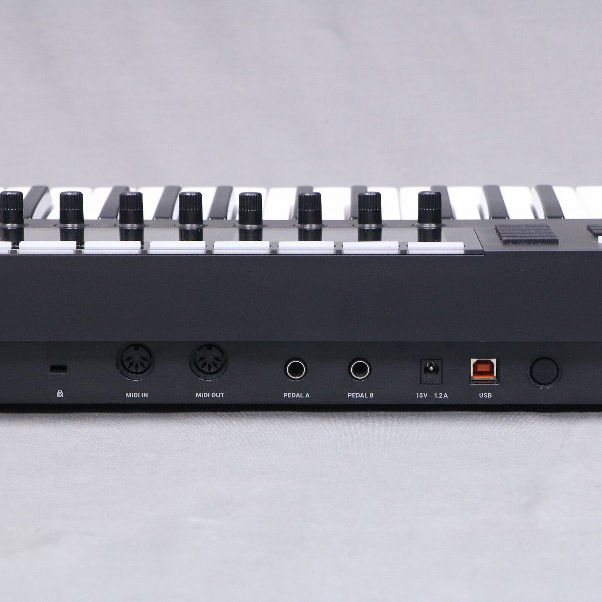 NATIVE INSTRUMENTS KOMPLETE KONTROL S61 Mk2 【御茶ノ水本店