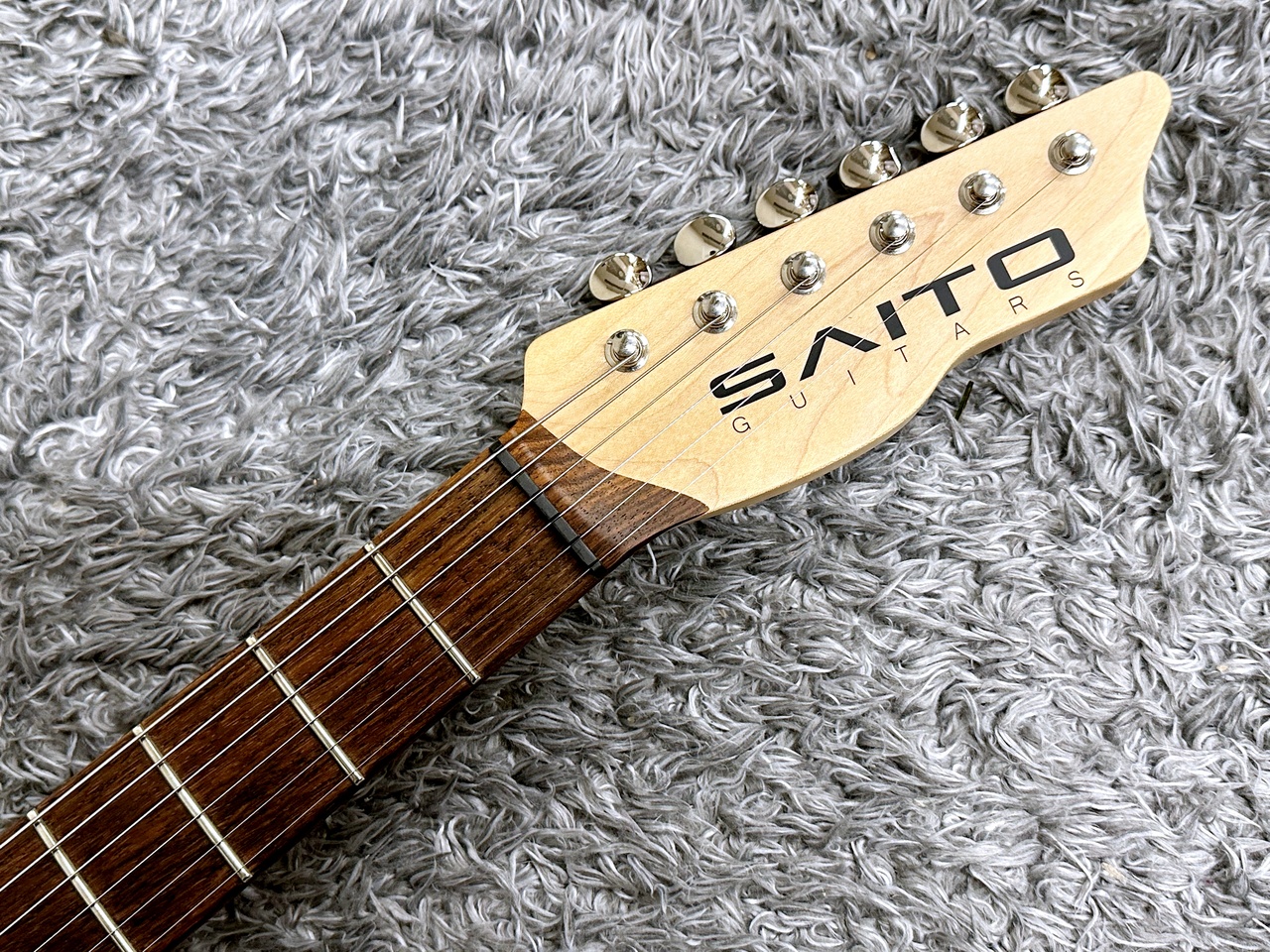 SAITO GUITARS S-622 SSH Alder / Rosewood / Chamonix White