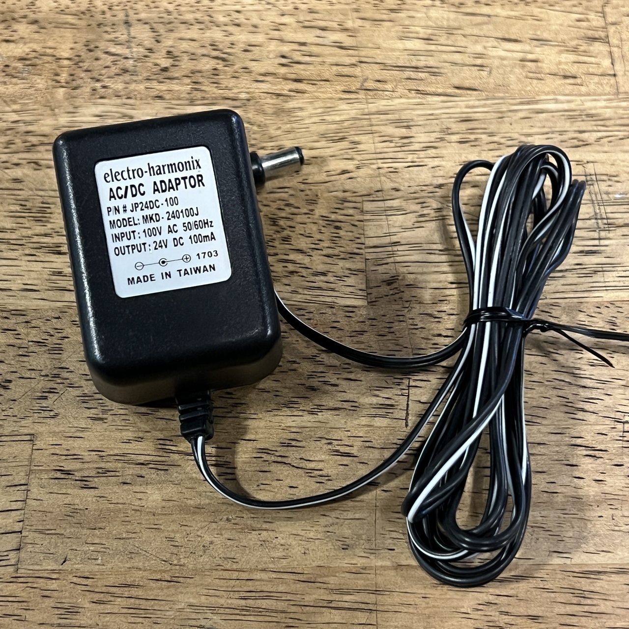 Electro-Harmonix Q-Tron+ オートワウ　純正アダプター付き Electro-Harmonix Q-Tron+ Envelope Filter Pedal | Sweetwater
