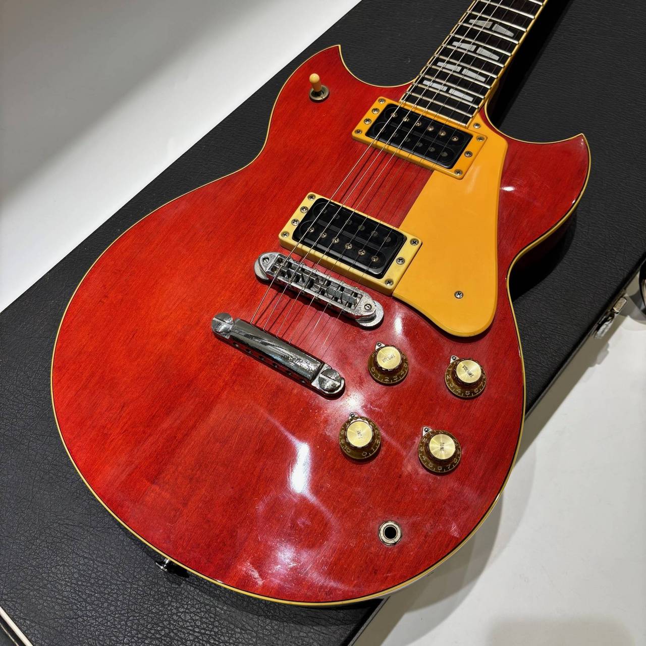 YAMAHA SG800 PR (パーシモン・レッド) 1981年 ハードケース付属（中古