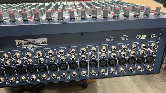 アナログミキサー 多チャンネル Soundcraft 【中古:美品】LX7 II 32ch 名機 多チャンネル アナログ