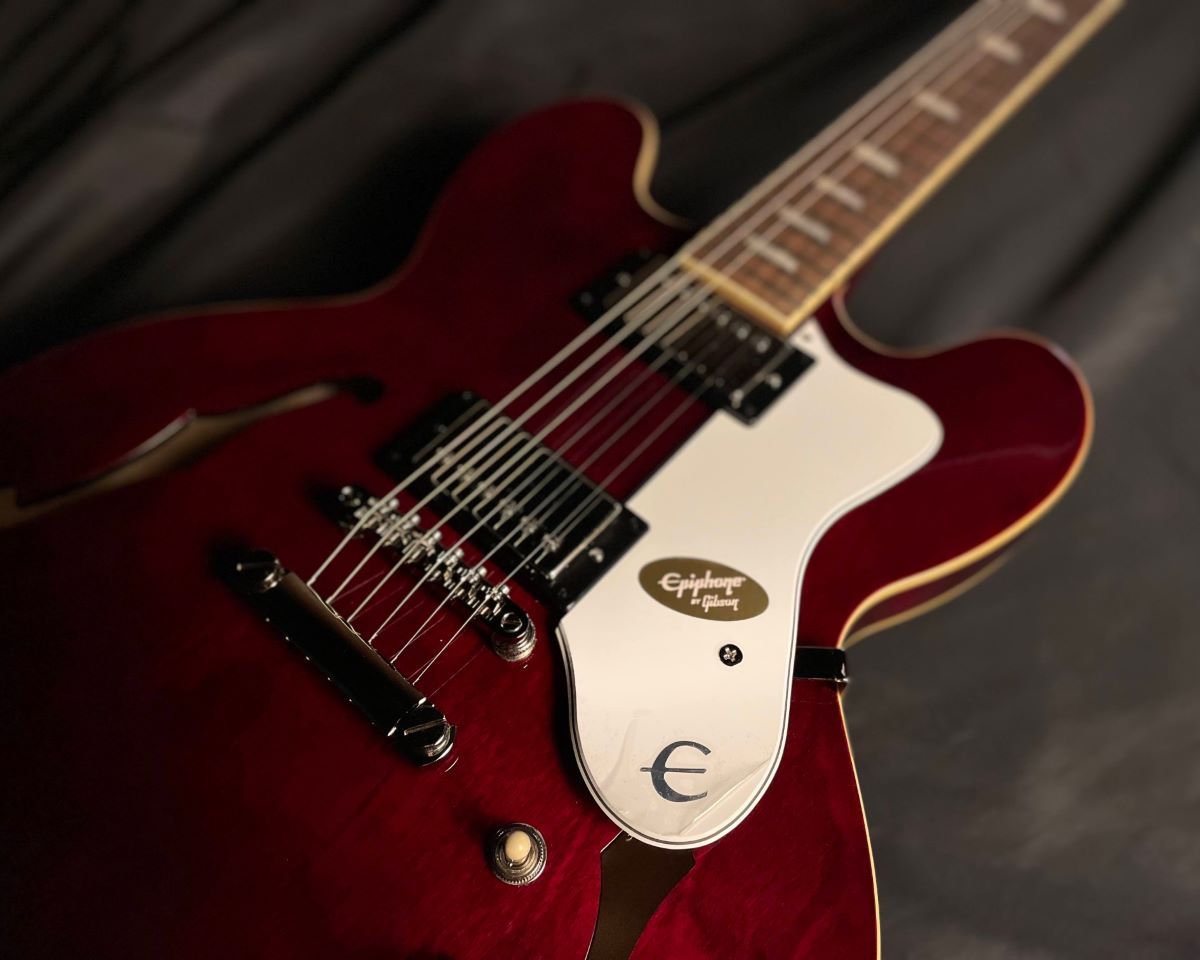 Epiphone Noel Gallagher Riviera エレキギター セミアコ ノエル・ギャラガー リビエラ 【現物画像・3.91kg】（新品/送料無料）【楽器検索デジマート】