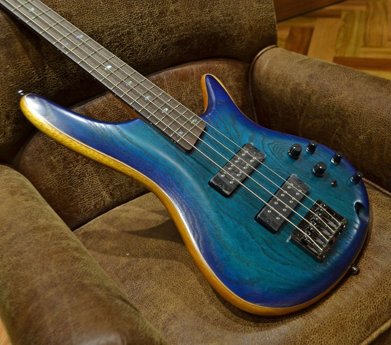 Ibanez SR4AH SPL エレキベース アクティブ／パッシブ切替 24フレット