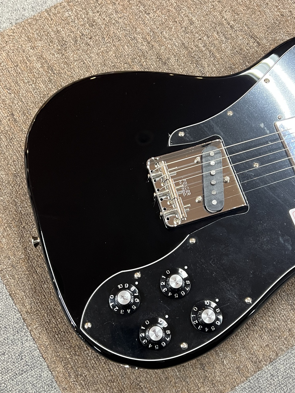 Fender Traditional 70s Telecaster Custom, Maple Fingerboard, Black