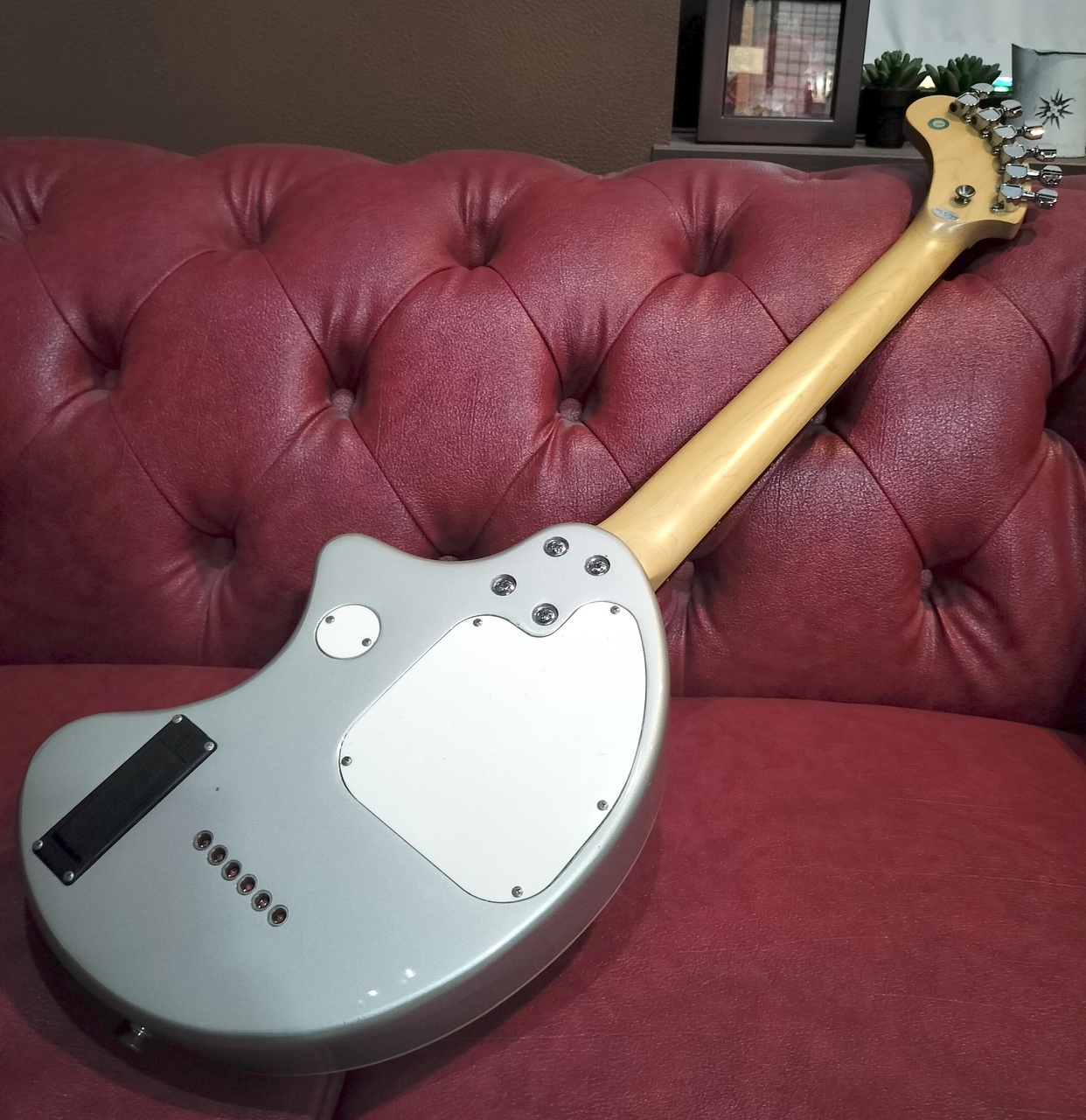 FERNANDES ULTRAMAN-ZO UBB(ULTRAMAN BROTHERS BAND )（中古）【楽器