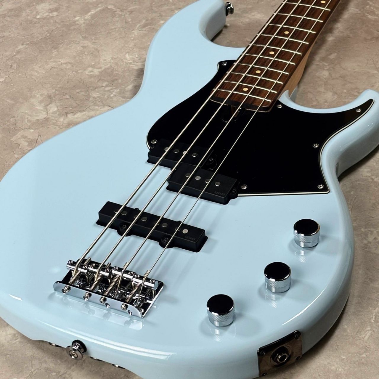 YAMAHA BB434 Ice Blue（アイスブルー）島村楽器限定カラー【現物画像