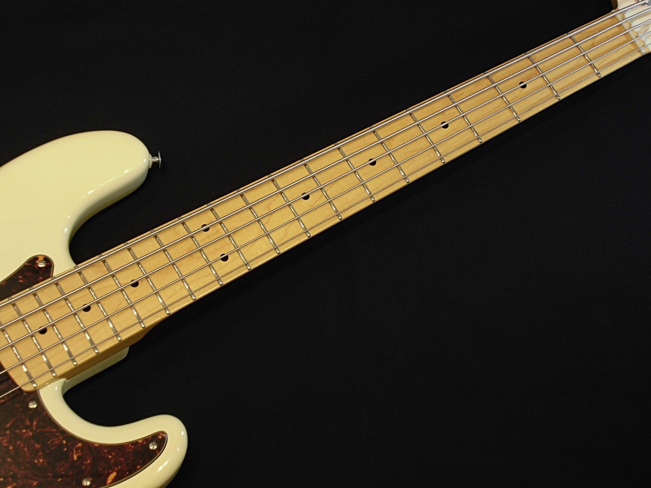 ベース Black Smoker BETA-P5 TM Vintage White Black Smoker BETA-P5 / Vintage White-Light Aged 国産 5弦