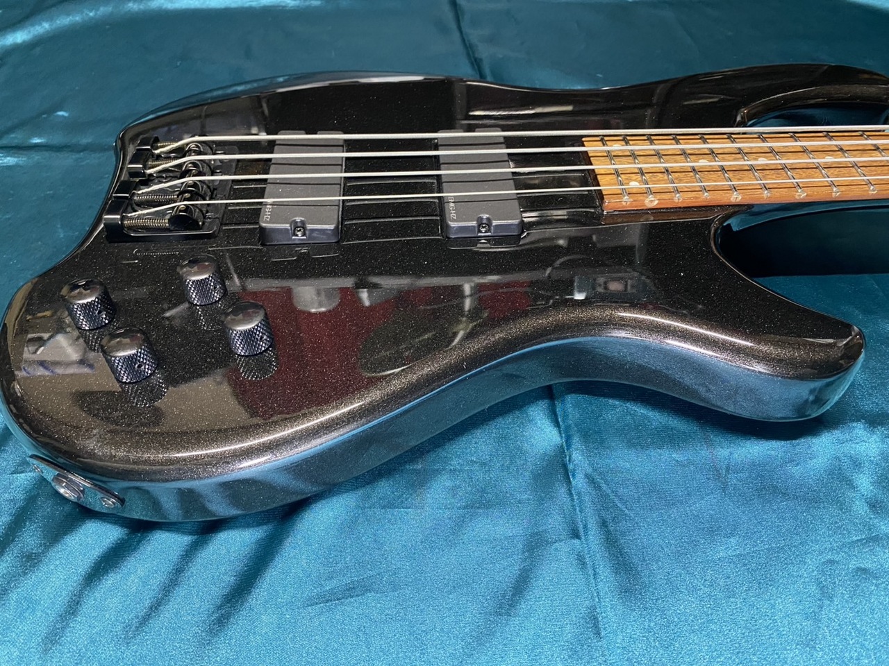 FERNANDES TREMOR 4 Deluxe （中古）【楽器検索デジマート】