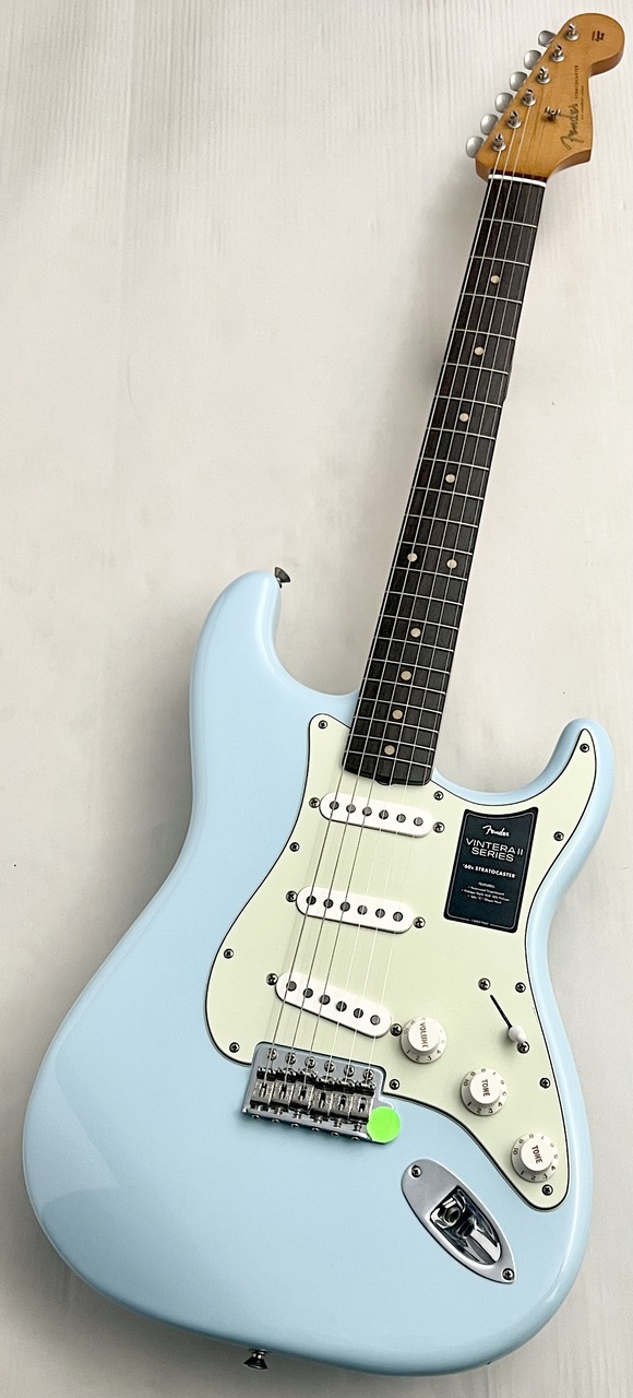 【超軽量】Fender road worn ビンテージ ギター オールドのルックスとサウンドを正確に再現！Fender LIMITED