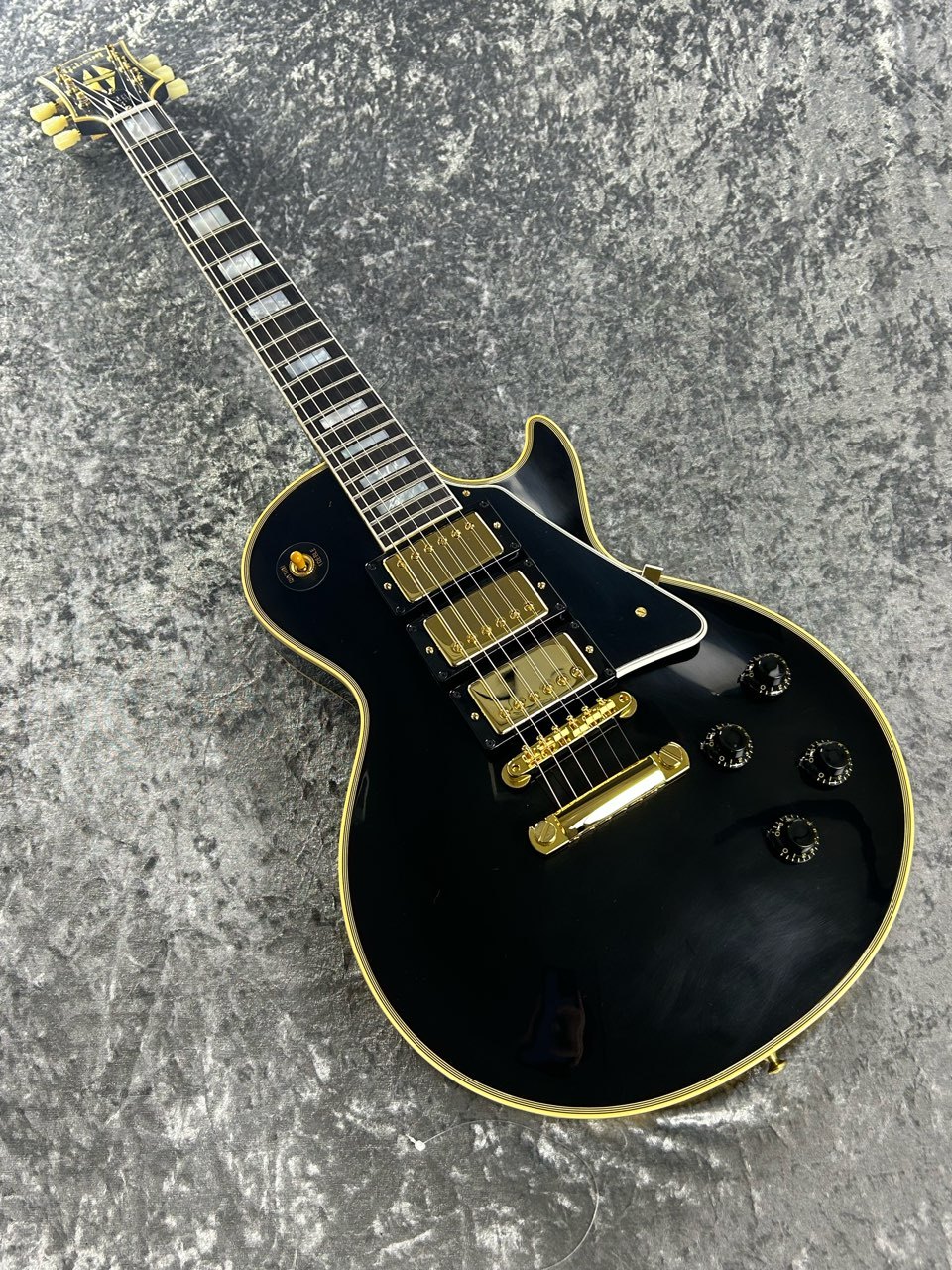 Historic Collection 1954 Les Paul Reissue Gold Top VOS Left