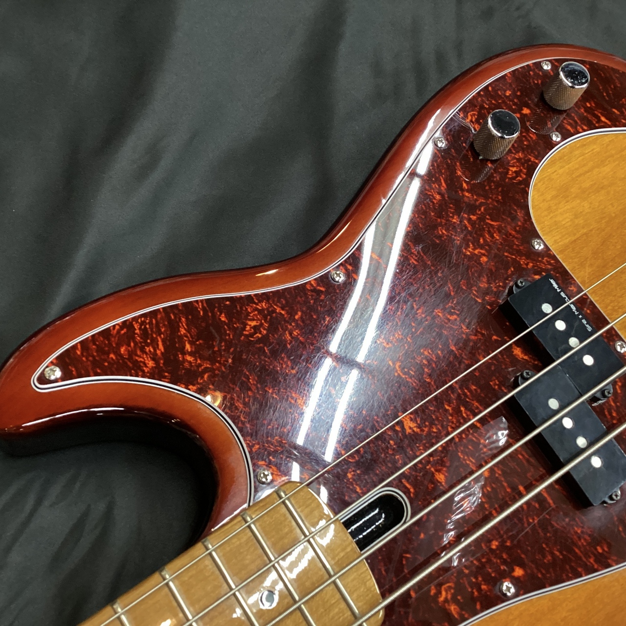 Sire P5 Alder-4 TS (サイアー 4弦 プレシジョンベースタイプ)（中古