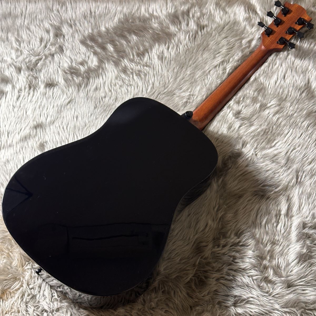 LAG 【現物写真】T118D BLK アコースティックギターTRAMONTANE