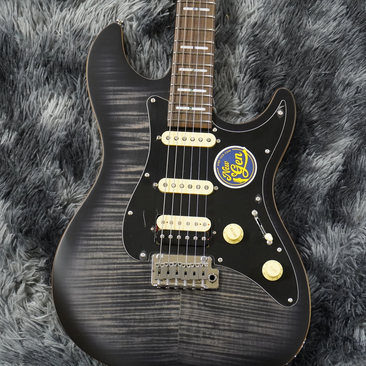 Sire Larry Carlton S7 FM New Gen TBK (Transparent Black Satin