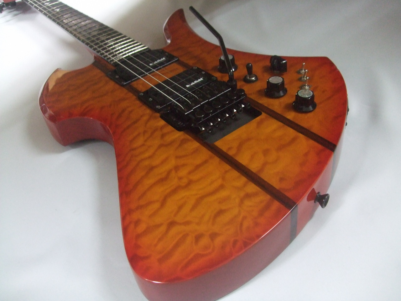 BC.Rich Mockingbird ST（中古）【楽器検索デジマート】