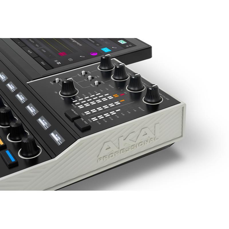 AKAI MPC XL 【スタンドアローン フラッグシップサンプラー】（アカイ