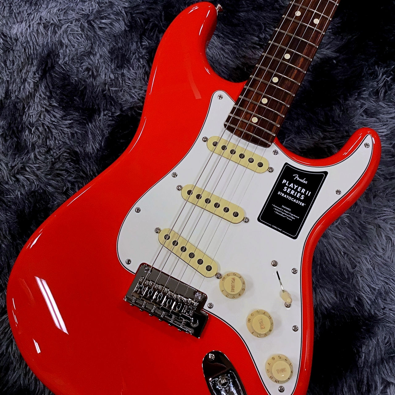 【新品同様】2025年製fender player Ⅱ stratocaster Used 2025 Fender Player II Stratocaster Sunburst Solid Body