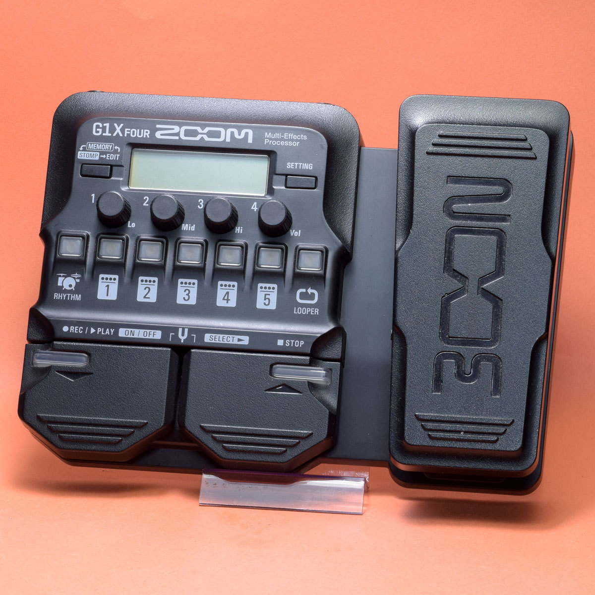 ZOOM G1X Four Guitar Multi-Effects Processor 【福岡店】（中古